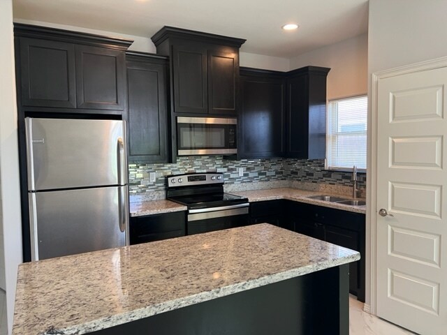 2901 Javalina Ave in Edinburg, TX - Building Photo