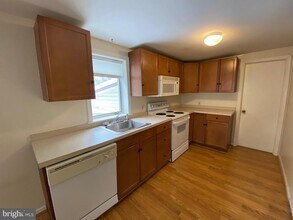 720 Morwood Rd in Telford, PA - Building Photo - Building Photo
