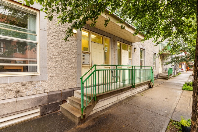 968 Duluth Av E in Montréal, QC - Building Photo - Building Photo