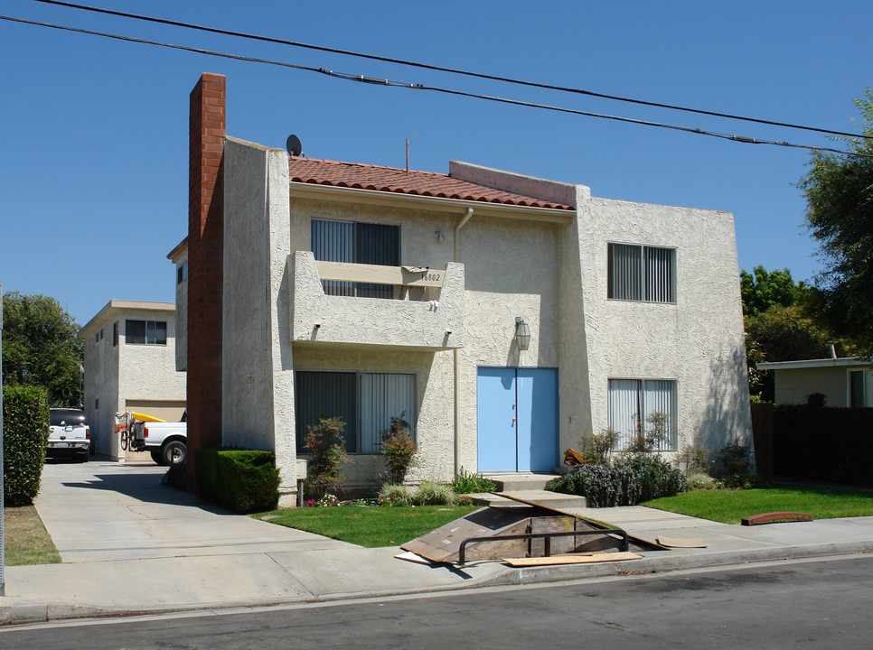 16802 Hoskins St in Huntington Beach, CA - Building Photo