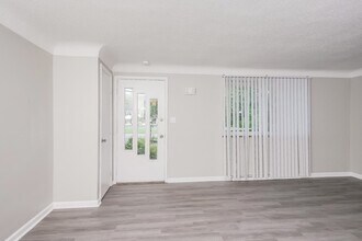 4099 Glen Este-Withamsville Rd in Cincinnati, OH - Building Photo - Building Photo