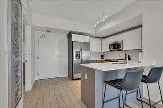 321 NE 26th St in Miami, FL - Building Photo - Building Photo