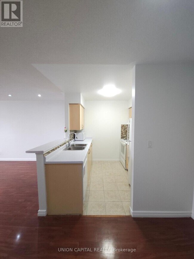 105-105 Sunrise Dr in Markham, ON - Building Photo - Building Photo
