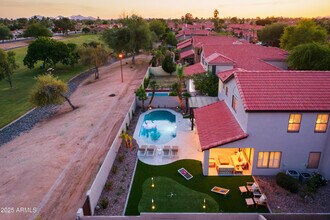 5921 E Sandra Terrace in Scottsdale, AZ - Building Photo - Building Photo