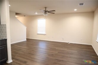 2216 Mayfield Ln in Seguin, TX - Building Photo - Building Photo