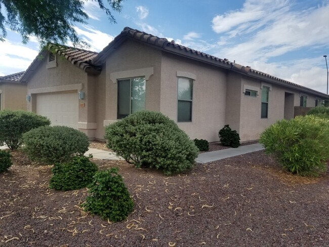 16987 W Young St in Surprise, AZ - Building Photo - Building Photo