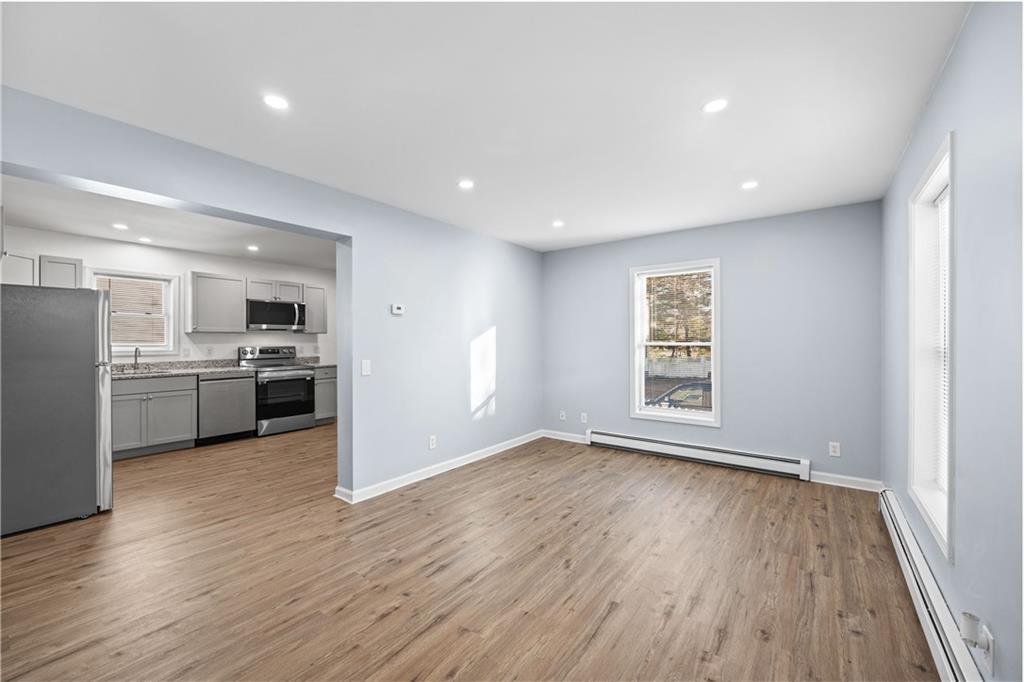 142 Chad Brown St in Providence, RI - Building Photo