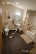 247 E Main St-Unit -201 in Alliance, OH - Building Photo - Building Photo