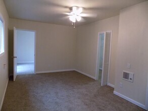 1111 3rd Ave N in Texas City, TX - Foto de edificio - Building Photo