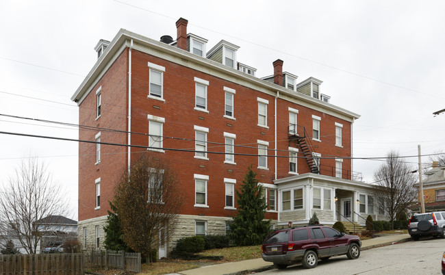 395 Donnan Ave in Washington, PA - Foto de edificio - Building Photo