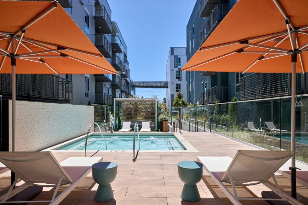 Anton Pacific in Santa Cruz, CA - Building Photo