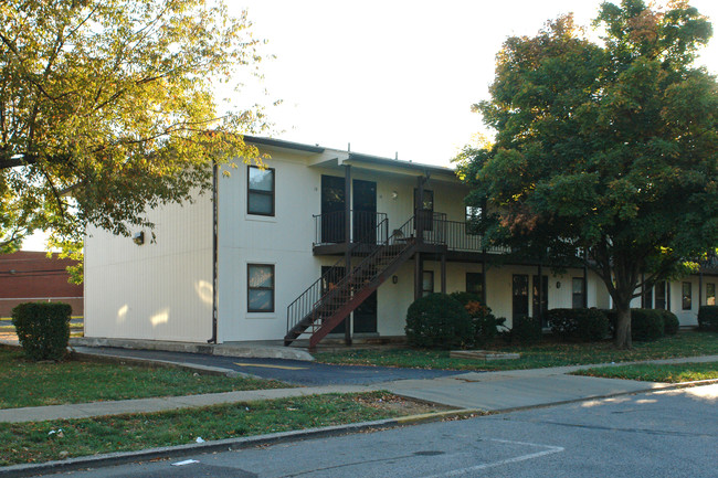 213 12th St in Lexington, KY - Foto de edificio - Building Photo