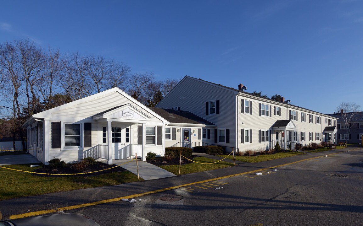 Winslow Village II in Marshfield, MA - Foto de edificio