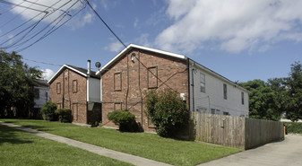 3133 Phoenix St Apartments