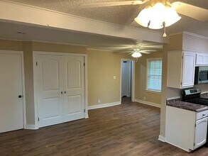 1713 Fredonia St in Muskogee, OK - Building Photo - Building Photo