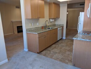 130 E San Fernando St, Unit 507 in San Jose, CA - Building Photo - Building Photo