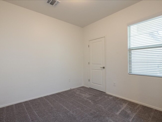 7453 S Via Plaza del Maya in Tucson, AZ - Building Photo - Building Photo