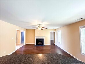 865 Fairfield Cir in Raeford, NC - Building Photo - Building Photo