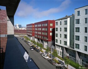 888 7th St in San Francisco, CA - Building Photo - Building Photo