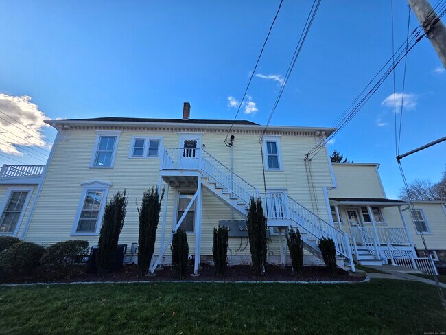 110 Main St in Griswold, CT - Building Photo - Building Photo