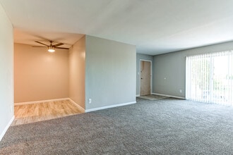 Maple Hill in Horsham, PA - Building Photo - Building Photo