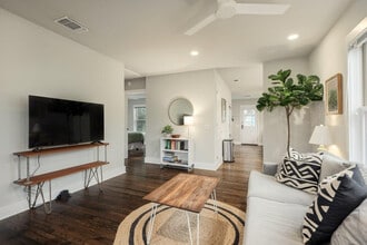 810 Ethel St in Austin, TX - Building Photo - Building Photo