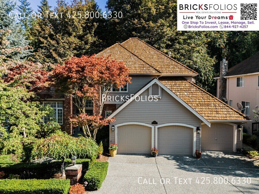 5706 NW Lac Leman Dr in Issaquah, WA - Building Photo