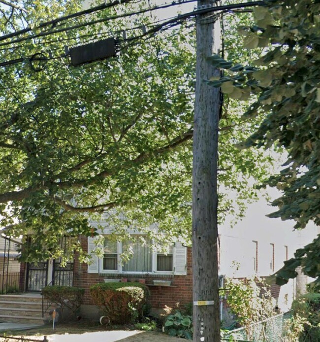 property at 182-12 145th Rd