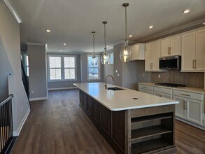 7442 weathrington Ln in West Chester, OH - Building Photo - Building Photo