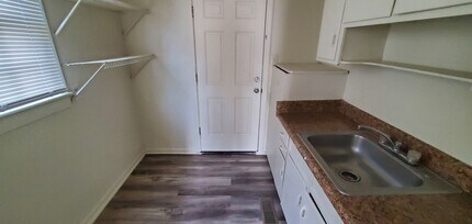 1317 Mayfair Ave in Greensboro, NC - Building Photo - Building Photo