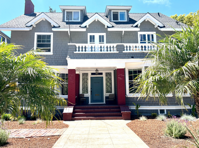 2626 Warring St in Berkeley, CA - Foto de edificio - Building Photo