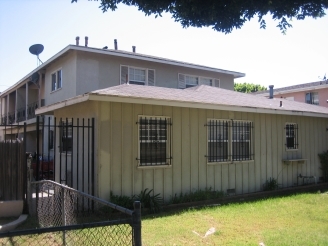 10110 England Ave in Inglewood, CA - Building Photo - Building Photo