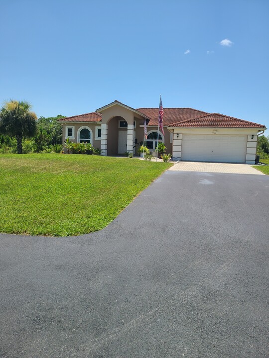 4140 66th Ave NE in Naples, FL - Building Photo