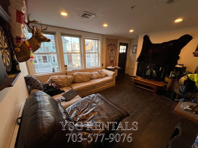 24 Sunset St, Unit 1