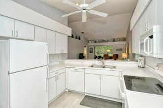 8921 Veranda Way in Sarasota, FL - Building Photo - Building Photo