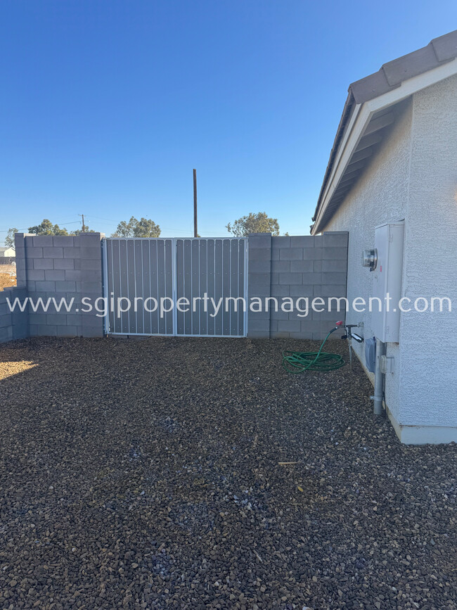 1410 N Schultz St in Casa Grande, AZ - Building Photo - Building Photo