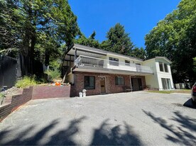 13243 Coulthard Rd in Surrey, BC - Building Photo
