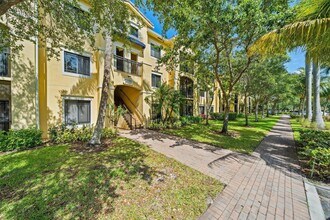 3020 Alcazar Pl, Unit 202 in Palm Beach Gardens, FL - Building Photo - Building Photo
