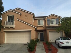 2340 Pacifica Ct in San Leandro, CA - Building Photo