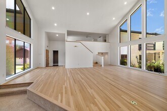 10811 Royal Park Dr in Dallas, TX - Building Photo - Building Photo