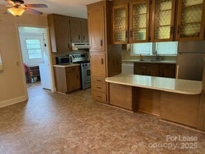130 Ivanhoe Ln in Statesville, NC - Building Photo - Building Photo