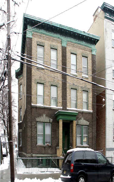 135 Booraem Ave in Jersey City, NJ - Building Photo - Building Photo