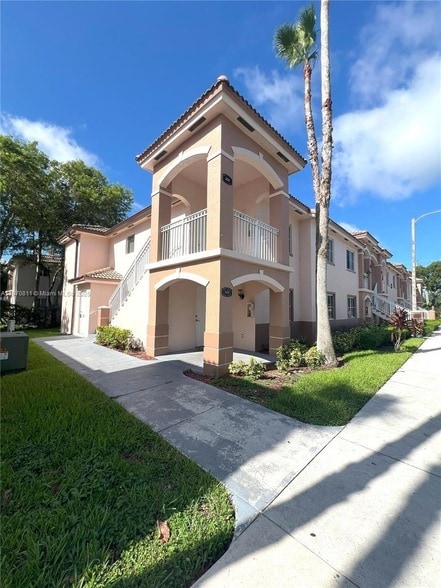 property at 1240 SE 28th Ct