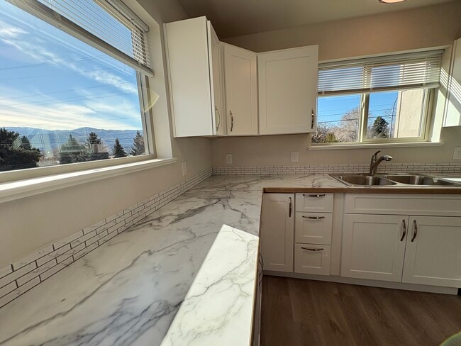 property at 2210 Arden Ct N