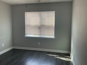 607 Noah Ct in Jacksonville, NC - Building Photo - Building Photo
