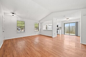 2409 Berkett Dr in Austin, TX - Building Photo - Building Photo