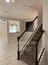 10411 Flagstaff Falls Ave in Riverview, FL - Building Photo - Building Photo