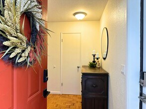 4310 Cowell Blvd in Davis, CA - Building Photo - Building Photo