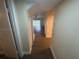 6521 Racquet Club Dr in Lauderhill, FL - Building Photo