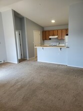1380 Cunat Ct in Lake In The Hills, IL - Building Photo - Building Photo